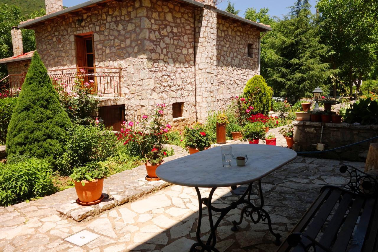 Andrea Sofi Guesthouse Dimitsana Esterno foto